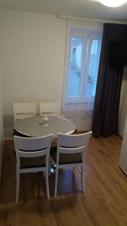 Apartmani Luan Vis Extérieur photo